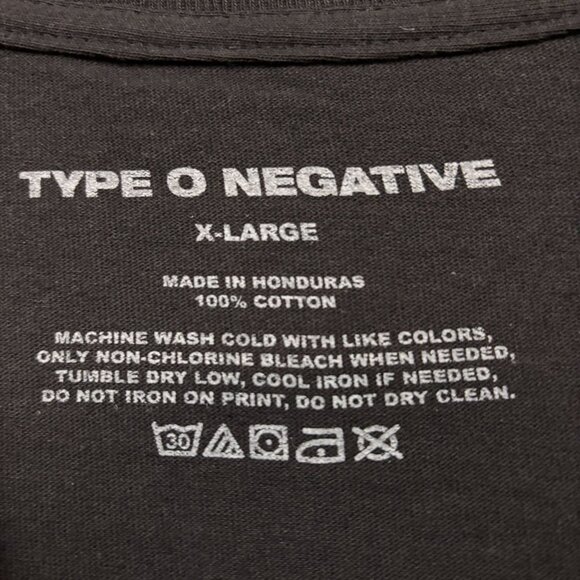 Type O Negative Bloody Kisses Gothic Metal Band T-Shirt Size Extra Large - Picture 4 of 4